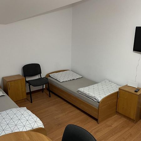 Noclegi Pracownicze Lazur Ciechanów Buitenkant foto