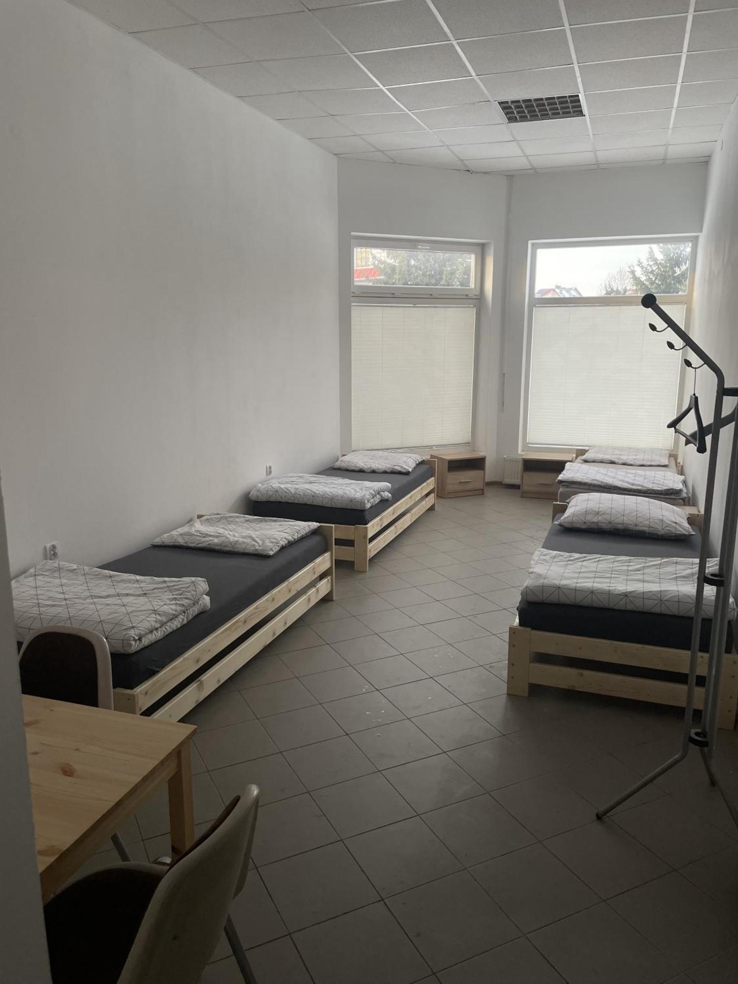 Noclegi Pracownicze Lazur Ciechanów Buitenkant foto
